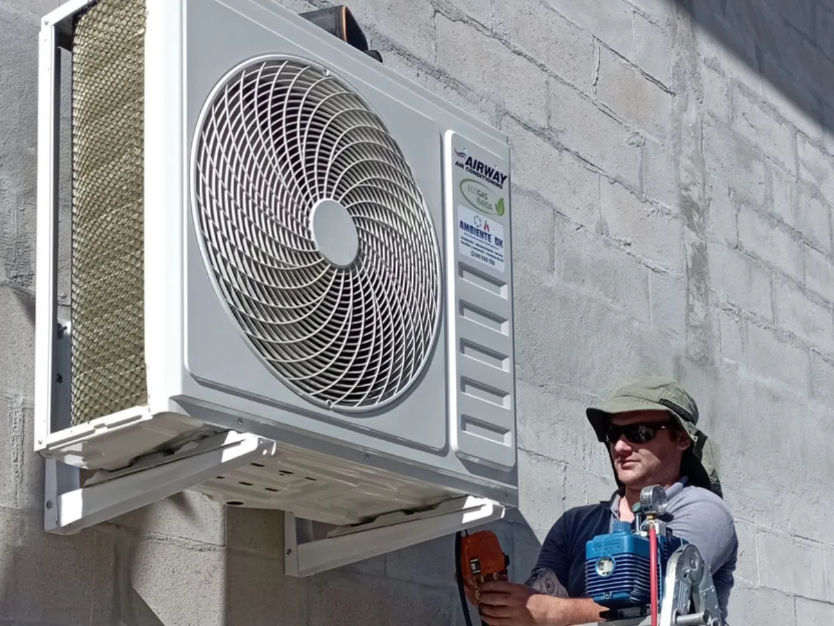 Trabajo terminado de aire acondicionado
